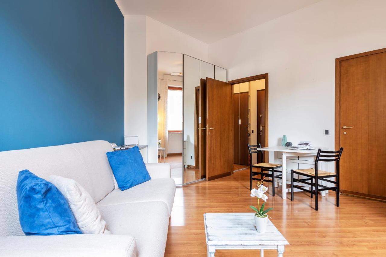 Casa Blu Flexyrent Apartment Wifi - No Ac Milan Exterior photo